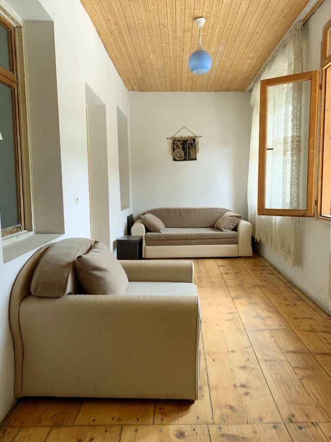 Guest House Lela Mestia Exterior foto